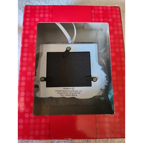 NWT A Charlie Brown Christmas Hallmark Photo Holder - Picture 2 of 3